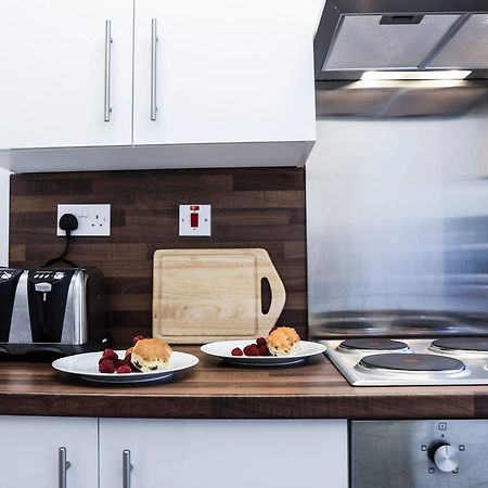 Meadowburn View Apartment วิชอว์ ภายนอก รูปภาพ